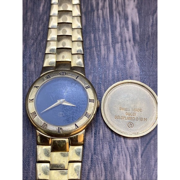 Vintage Gucci Gold Ladies Watch With Black Dial Working New Battery main image 10